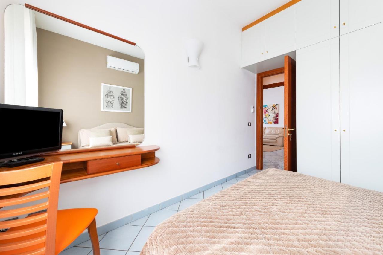 Appartamento Corso Italia 269 ซอร์เรนโต ภายนอก รูปภาพ